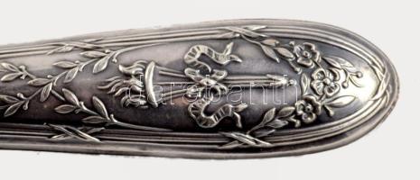 Ezüst (Ag) nyelű kakaószóró kanál, jelzett, h: 22,5 cm