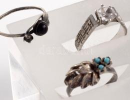 5 darab ezüst (Ag) gyűrű, kő berakásokkal, m: 53-57, bruttó 12,8g