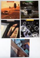 cca 2000 Range Rover prospektusok, 5 db, eredeti dobozában, rengeteg fotóval, német, kisebb részben angol nyelven, az egyikben szövet szín és karosszéria szín mintákkal.