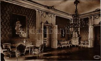 Budapest I. Királyi vár, belső, Rózsaszalon, festmény, Zita királynéról és Ottóról. Csiky Foto 46.