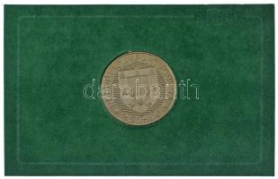 Portugália 1984. 250Esc Cu-Ni "FAO - Halászati világkonferencia" dísztokban, tanúsítvánnyal T:BU / Portugal 1984. 250 Escudos CU-Ni "FAO - World Fisheries Conference" in display case, with certificate C:BU Krause KM#626