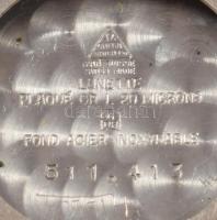 Omega női karóra. Mechanikus, szervizelendő (mutatója nem mozog), 20x25 mm, szíj nélkül