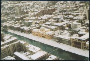 1984 Szarajevó, a XIV. téli olimpiai játékokról hazaküldött képeslap a magyar csapat tagjainak aláír...