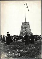 cca 1940 Sátoraljaújhely, országzászló, fotó, foltos, 29,5×21,5 cm