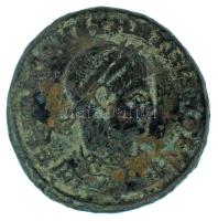 Római Birodalom / Siscia / II. Constantinus 334-335. Follis bronz (2,44g) T:VF
Roman Empire / Sisci...