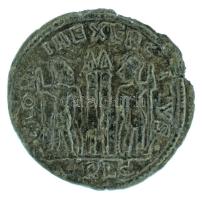Római Birodalom / Lyons / II. Constantinus 334-335. Follis bronz (1,75g) T:XF, kitörés a peremen
Ro...