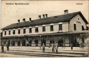 1914 Mezőlaborc, Medzilaborce; indóház, vasútállomás. Schön Sámuel kiadása / railway station (fl)