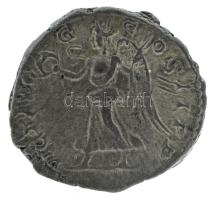 Római Birodalom 197-198 / Septimus Severus / Róma / Denarius Ag (3,54g) T:XF
Roman Empire 197-198 /...