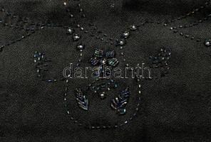 Hímzett és gyöngyhímzett kendő, 2 darab, jó állapotban