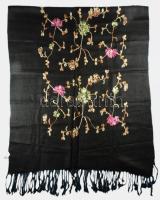 Hímzett és gyöngyhímzett kendő, 2 darab, jó állapotban