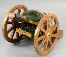 Courvoisier Cognac ital ágyú, réz, fa., üres palackkal, nagy méret 42 cm