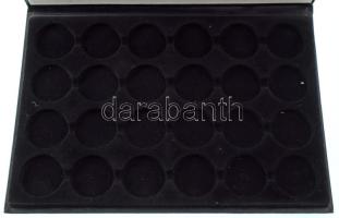 Két darab éremtartó tálca "Republic of Liberia - Moments of Freedom" emlékérmék tárolására...