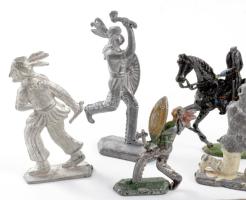 17 darab ólomkatona, m: 5,5 cm alatt