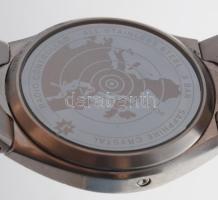 Junghans Mega karóra, rádióállításos, kvarc, fém szíjjal, d: 4 cm