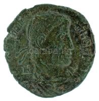 Római Birodalom / Siscia / II. Constantinus 350. Maiorina bronz (4,47g) T:XF, kitörés a peremen Roman Empire / Siscia / Constantine II 350. Maiorina bronze "D N CONSTAN-TIVS P F AVG / HOC SIG-NO VICTOR ERIS .ASIS." two soldiers standing facing each other, each holding spear and shield, one standard between them. Dot-dot to left and right of the banner top. (4,47g) C:XF, crack at the edge RIC VIII. 286 A