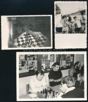 cca 1930-1960 6 db amatőr sakkozókat ábrázoló fotó, 6 db, 6x9 cm és 9x13 cm közötti méretben