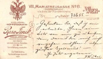 [Fotóalbum] Lám Frigyes dobsinai magyar királyi postamester úr tágabb felvidéki családjának fotóalbu...