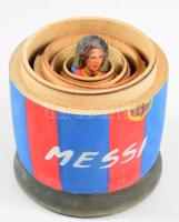 5 darabos Barcelona játékosai matrjoska szett, 1 darabhiánnyal, m: 17 cm alatt