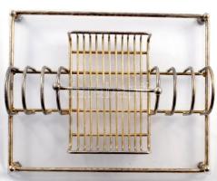 Ezüstözött art deco pirítós szervírozó. Alsó lapja rezin, kopással, 27x22 cm