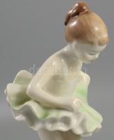 Hollóházi balerina. Jelzett, hibátlan, m: 13,5 cm