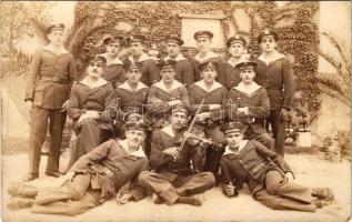 1934 Budapest, M. Kir. Folyamőrség matrózainak csoportképe / Mariners of the Hungarian River Guard. photo (fa)