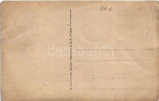 Ismeretlen település, fürdőzők. photo (EB)