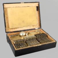 Berndorf 12 személyes, 87 részes régi alpakka evőeszköz készlet, kissé sérült fa tartódobozában 35x49 cm