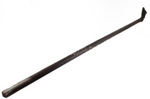 Madárfej díszítéssel faragott fa pásztorbot, h: 158 cm /// KIZÁRÓLAG SZEMÉLYES ÁTVÉTEL, NEM POSTÁZZUK! / ONLY PERSONAL COLLECTION AT OUR OFFICE!