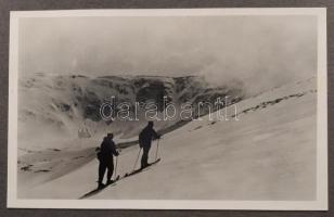 cca 1936-1938 Kisgyörgy Lajosné, szül. Fedor Magda (1914-2017) világ- és Európa-bajnoki ezüstérmes s...