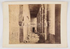 cca 1890-1900 Jean Pascal Sébah (1872-1947): "Phylae intérieur de la galerie Colonnade du Nord" (Phyliae temploma északi oszlopsor galériájának belseje), nagyméretű fotó kartonon, jelzett a fotón, feliratozva, 21x27 cm/ cca 1890-1900 Jean Pascal Sébah (1872-1947): "Phylae intérieur de la galerie Colonnade du Nord" (Phylae interior of the Northern Colonnade Gallery), large-size photo on board, 21x27 cm