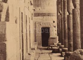 cca 1890-1900 Jean Pascal Sébah (1872-1947): "Phylae intérieur de la galerie Colonnade du Nord&...