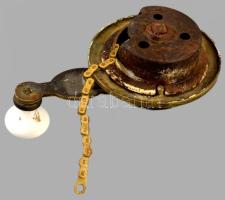 Viktoriánus angol cselédhívó csengő. Bronz, fém, porcelán, 14x9 cm, kissé korrodált. A kar elfordítá...