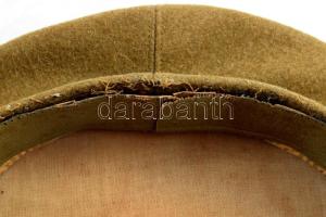 M. Kir. Honvéd Légierő, repülőtiszti tányérsapka, kissé megviselt állapotban, egy hiányzó gombbal, b...