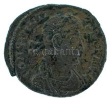 Római Birodalom 330-340 / II. Constantius / Siscia / AE4 bronz (1,39g) T:XF, kitörés a peremen
Roma...