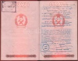 1925-1957 Horváth Gyula és Gyuláné 3 db útlevele (kettő Magyar Királyság, egy Magyar Népköztársaság ...