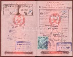 1925-1957 Horváth Gyula és Gyuláné 3 db útlevele (kettő Magyar Királyság, egy Magyar Népköztársaság ...