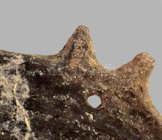 Tál és edény. Feltehetően magyar, vaskor, restaurált, d: 15 cm, 20x11 cm /// Bowl and vessel. Presum...