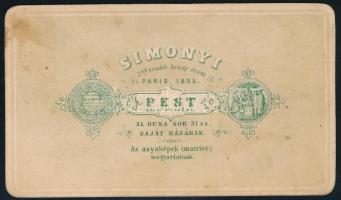 cca 1870 Fiatal hölgy egészalakos portréja, vizitkártya Simonyi Antal pesti műterméből, kissé foltos...