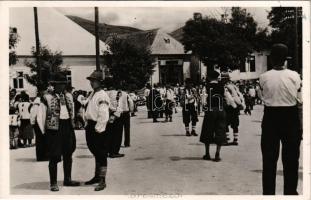 Kőrösmező, Körösmező, Jaszinya, Jasina, Yasinia (Máramaros); Székesfővárosi Alkalmazottak Segítőalapja, Budapest üdülő és turistaszálló, népviselet / resort and tourist hotel, folklore