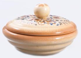 Zsolnay art deco magyaros mintás fedeles edény. Jelzett, mázrepedéssel, d: 18,5 cm, m: 10,5 cm /// Z...