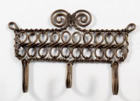 cca 1940 Fémszálból készült kis fali fogas, 9x14 cm