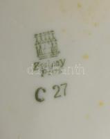 2 darab tejfölös bögre, közte Zsolnay, m: 9,5 cm alatt