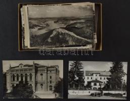 100 db MODERN magyarországi város képeslap (1950-60-as évek) bonbonos dobozban / 100 modern Hungarian town postcards in a small box (1950-60s)