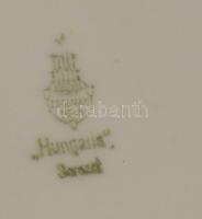 Zsolnay Hévíz képes nagy bonbonniere. Kézzel festett, jelzett, javított repedéssel. d: 20 cm