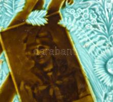 Női arcképes fajansz tál. Mázas, hibátlan. d: 20 cm