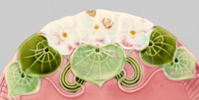 Női arcképes fajansz tál. Mázas, hibátlan. d: 20 cm