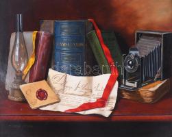 T. Czene István (1966-): Csendélet régiségekkel. Olaj, farost, jelezve balra lent. Dekoratív, kissé ...