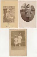 27 db RÉGI fotós képeslap és fotólap, közte néhány modern / 27 pre-1945 photo postcards, with some modern ones