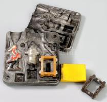 Ólomkatonák és hozzá tartozó öntőformák, gumi és fém és olvasztó kanál . 7 db öntőforma és 20 db kat...