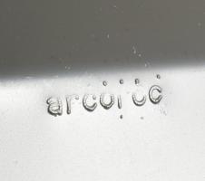 Francia fekete üveg 6 személyes reggeliző készlet, csésze alátéttel és desszertes tányér. Jelzett hi...